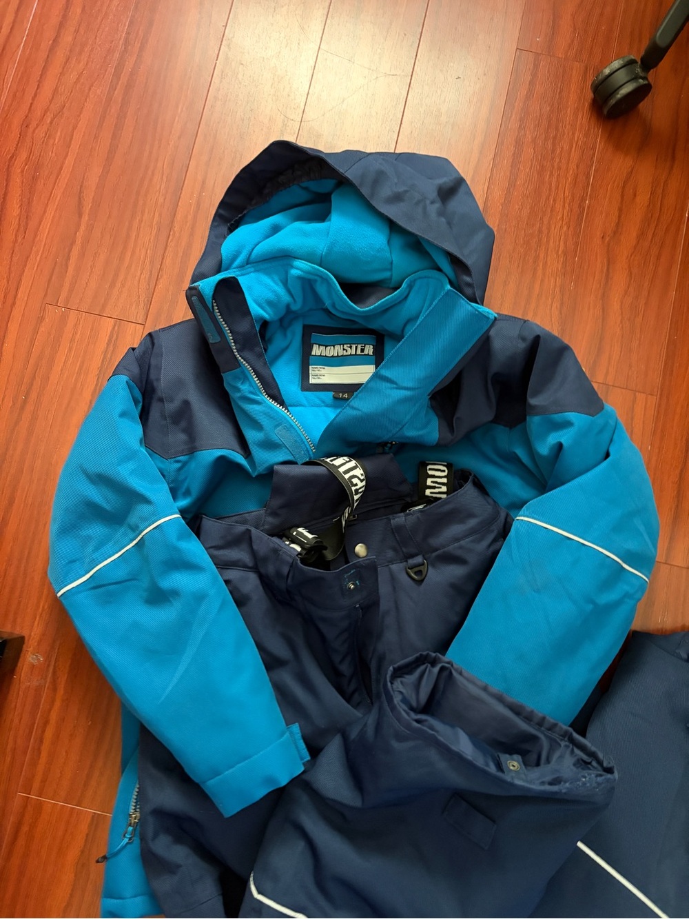 Monster Snowsuit Set - Picture 5 of 5